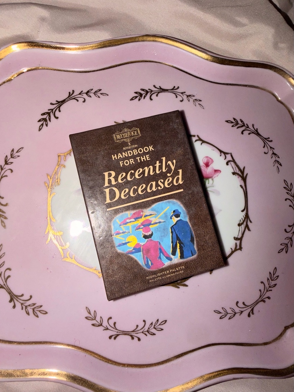 Revolution Recently Deceased Highlighter Palette - Brown & Gold Packaging